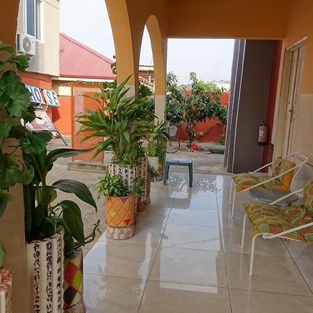 Cheers Guesthouse Botianaw Esterno foto