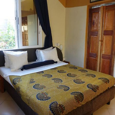 Cheers Guesthouse Botianaw Esterno foto