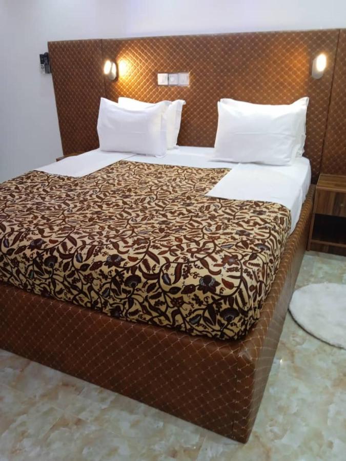 Cheers Guesthouse Botianaw Esterno foto
