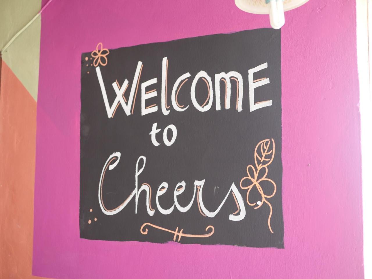 Cheers Guesthouse Botianaw Esterno foto