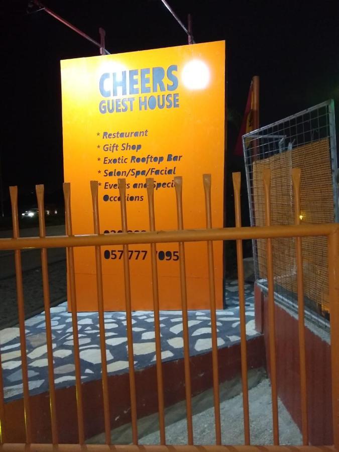 Cheers Guesthouse Botianaw Esterno foto