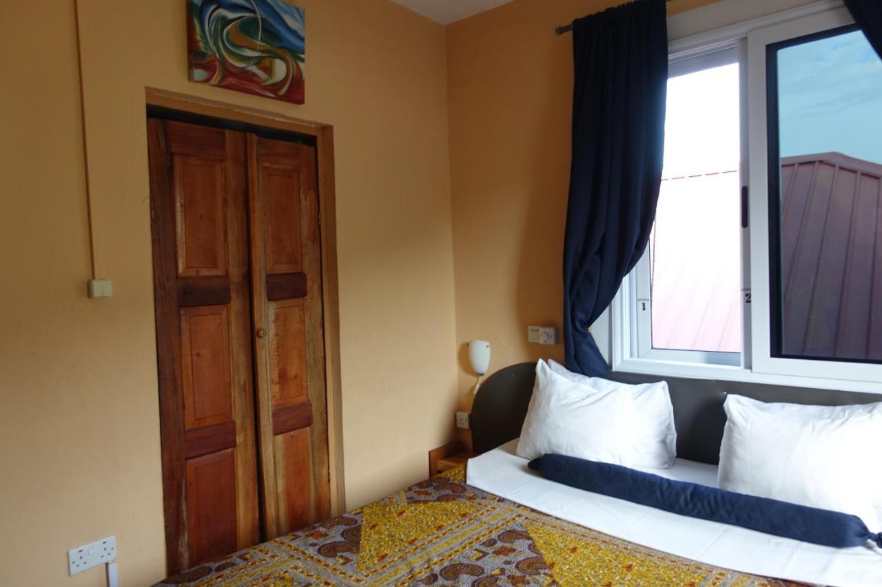 Cheers Guesthouse Botianaw Esterno foto