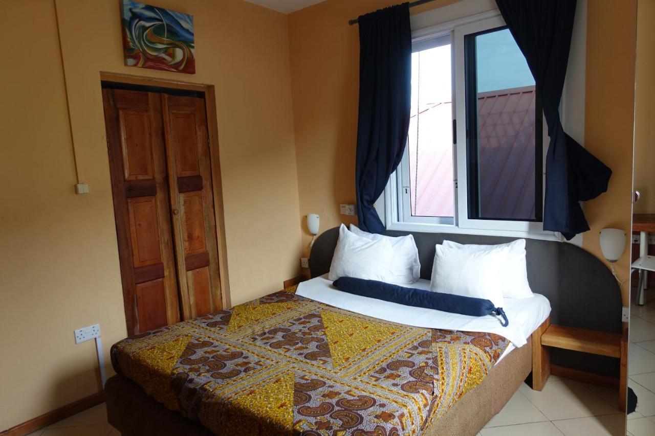 Cheers Guesthouse Botianaw Esterno foto