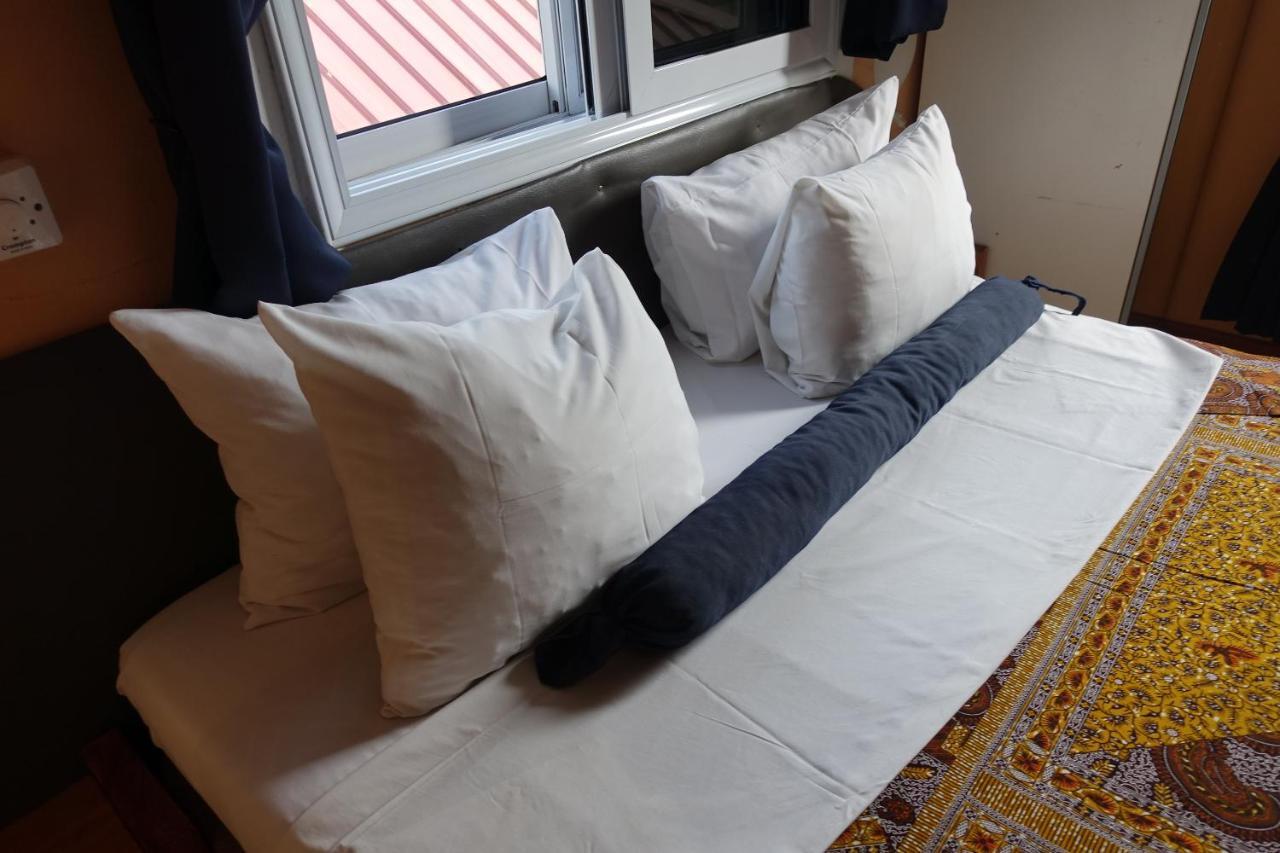 Cheers Guesthouse Botianaw Esterno foto