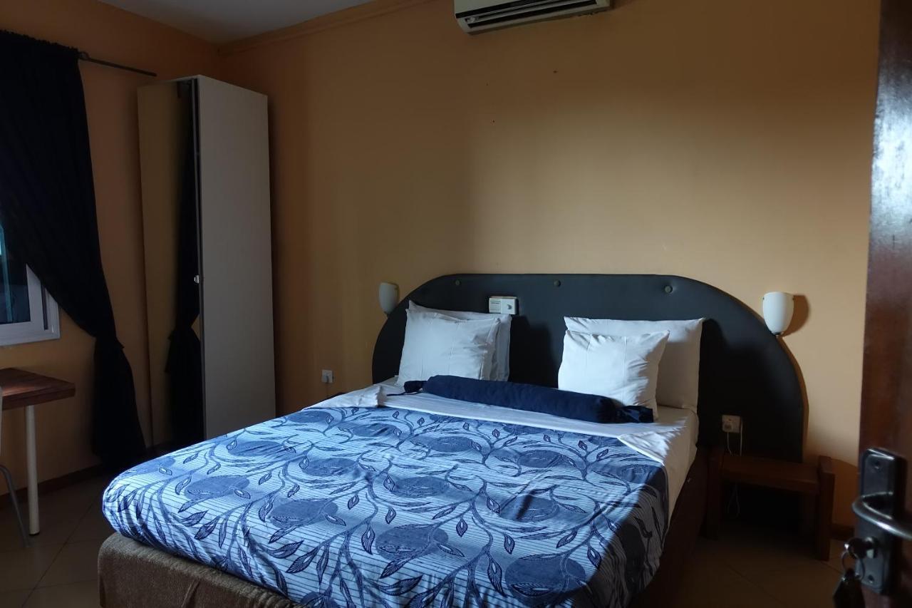 Cheers Guesthouse Botianaw Esterno foto